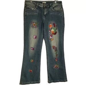 Style Embroidered Jeans